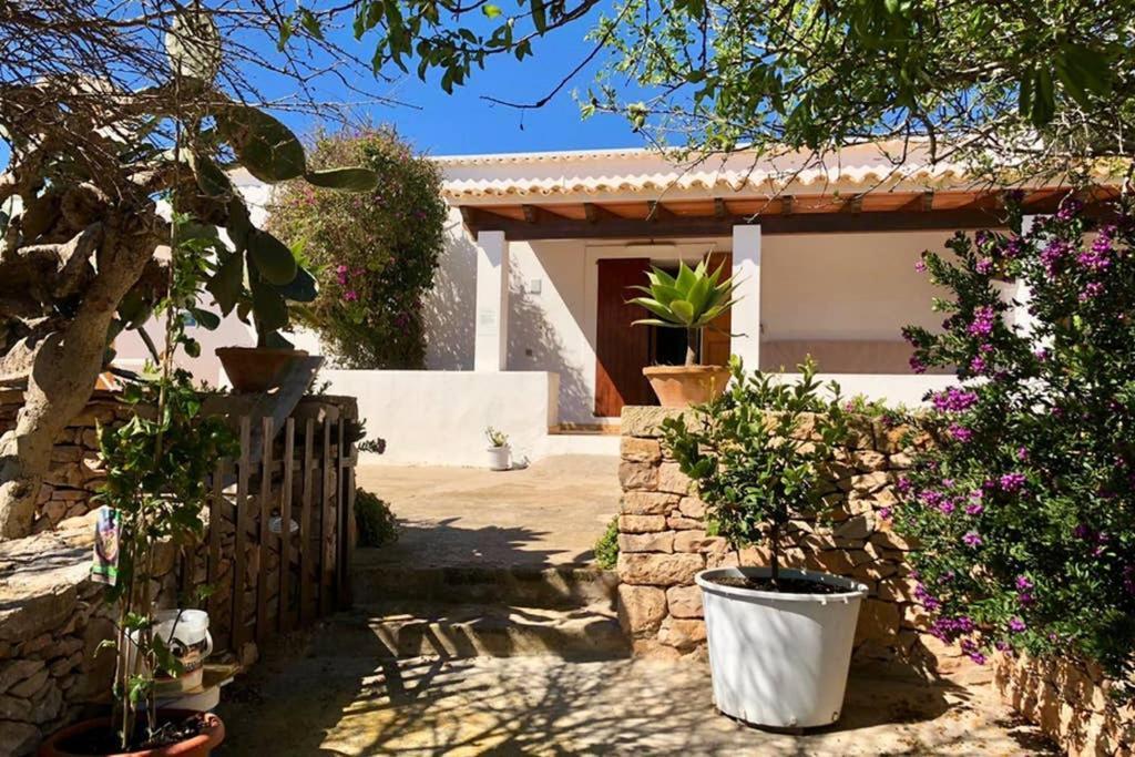 Вилла Casa Rural Es Cap De Barbaria San Francisco Javier Экстерьер фото